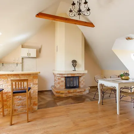 ホテル Prie Fontano 4*