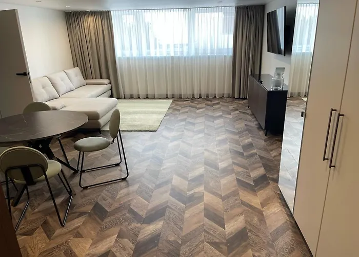 Prie Fontano מלון פלאנגה